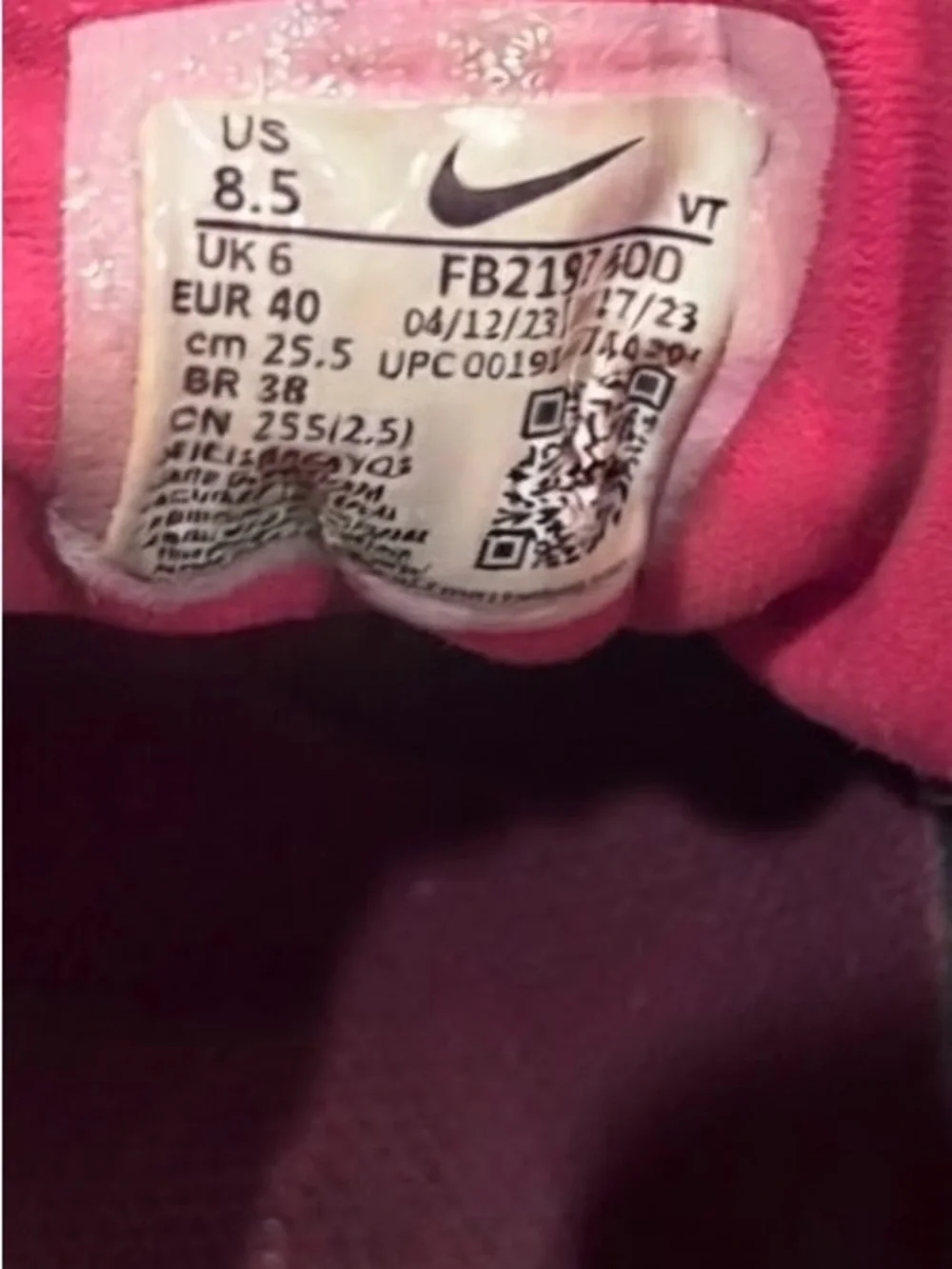 Nike ReactX Infinity Run GORE-TEX in Fierce Pink Women’s Size 8.5, Men’s 7